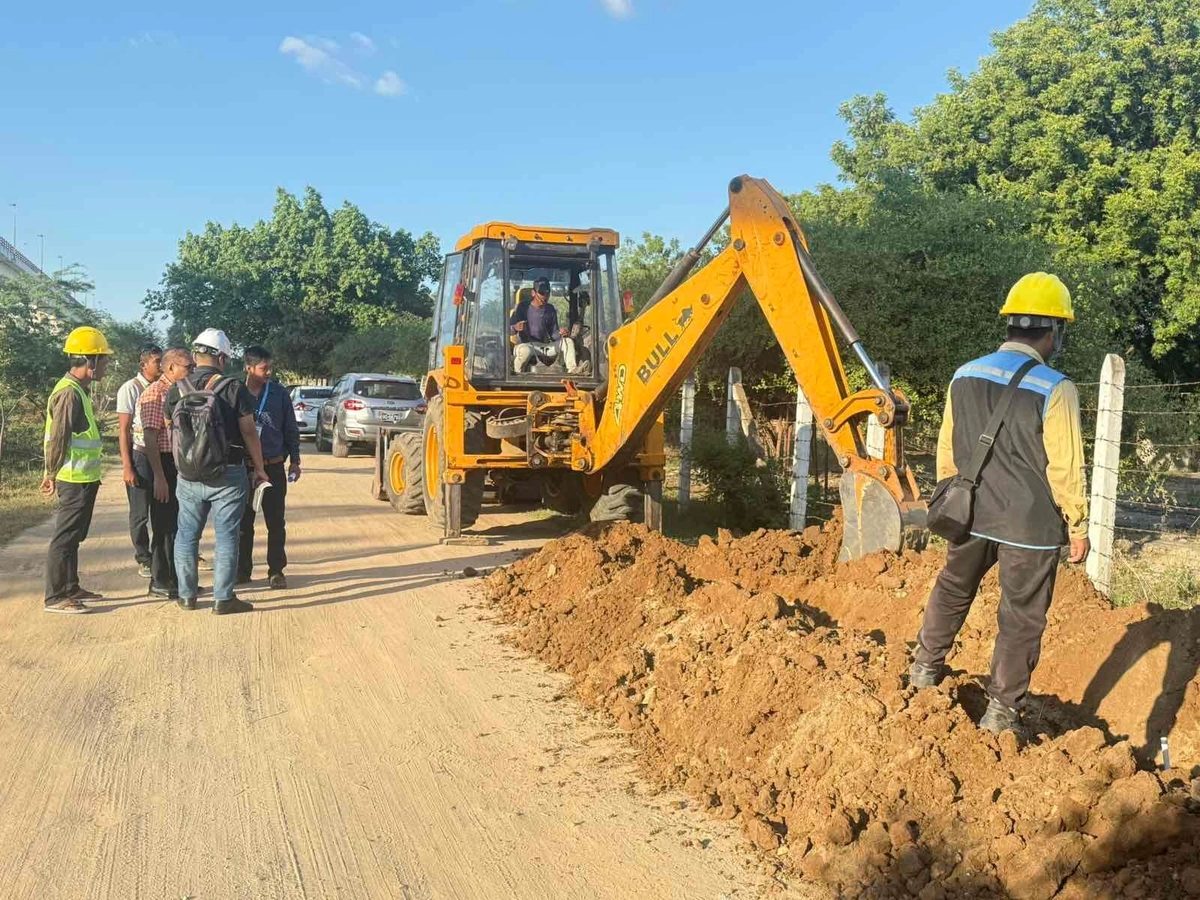 Underground trenching crew